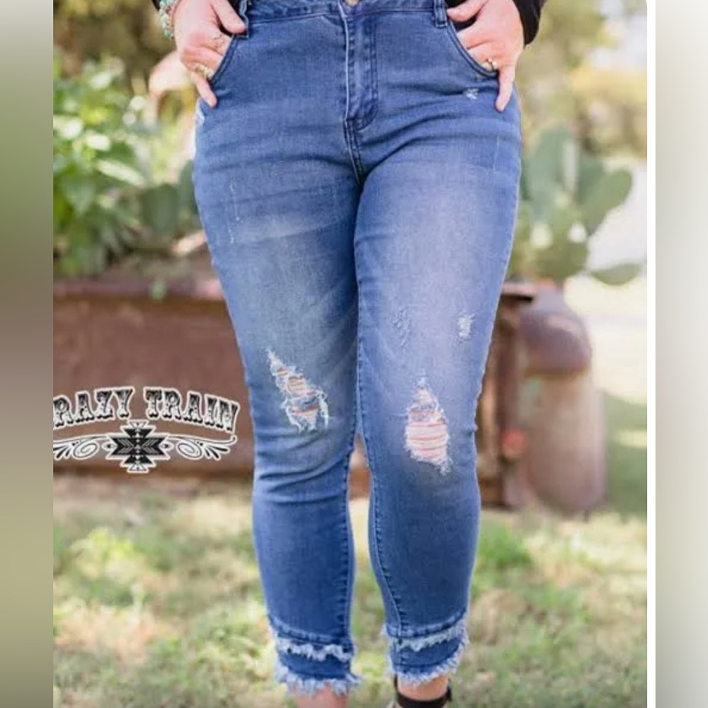 🍁SALE….🍁 Crazy Train Jitter Bug Jeans Size 3
